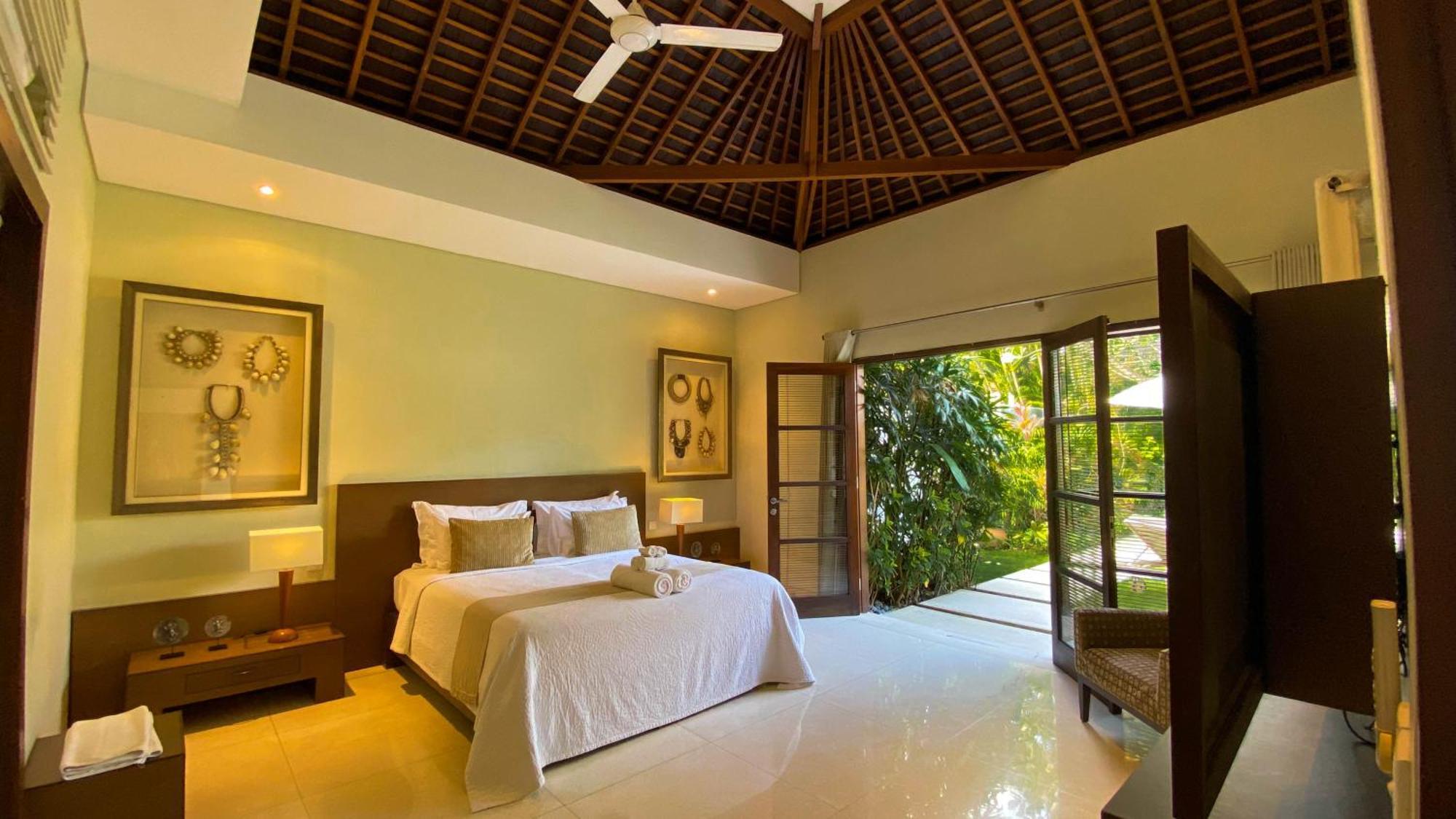 Nyaman Villas Seminyak Exteriör bild