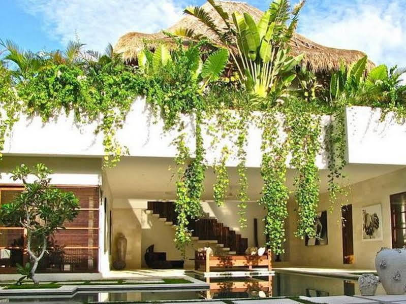 Nyaman Villas Seminyak Exteriör bild