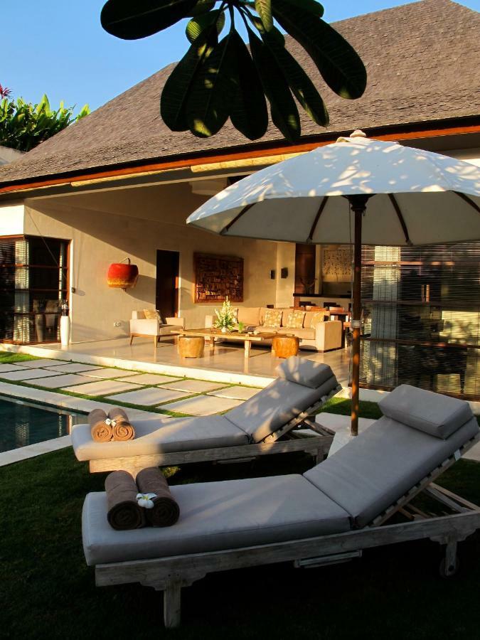 Nyaman Villas Seminyak Exteriör bild